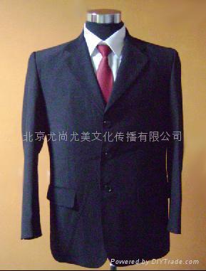 北京西裝、制服與工作禮儀服裝租賃服務(wù) 絲綢服飾的精致選擇與商務(wù)禮儀的完美融合